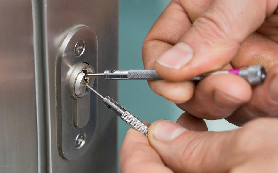 serrure porte Ankers